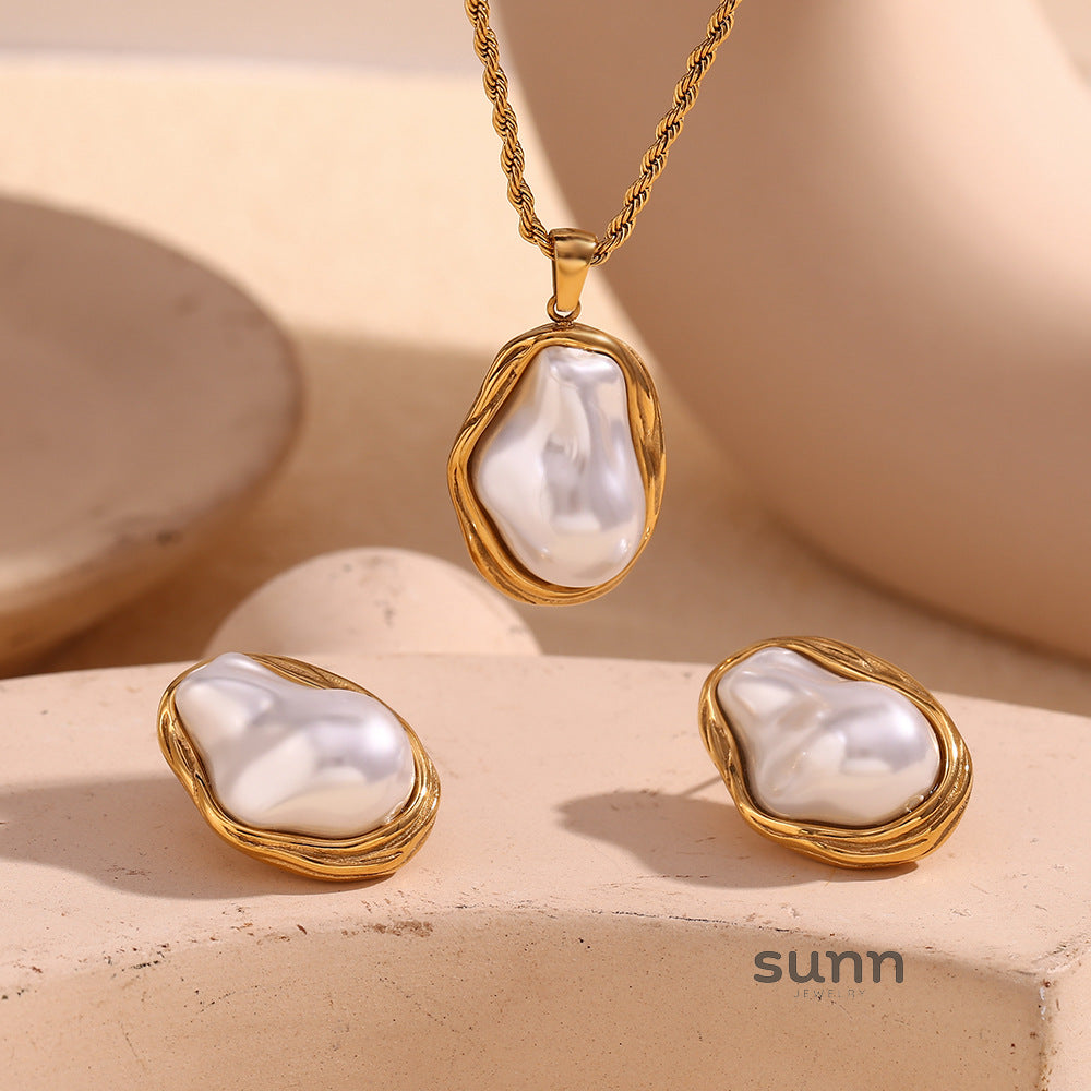 Hawa Baroque Pearl Necklace & Earrings [MI80O6RP]
