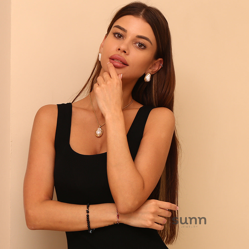 Hawa Baroque Pearl Necklace & Earrings [94VW7DBV]