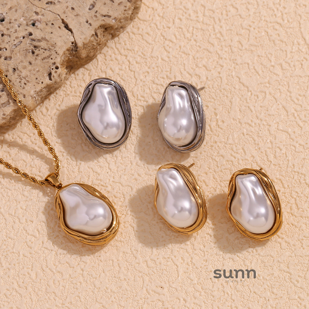 Hawa Baroque Pearl Necklace & Earrings [45FAHKA8]