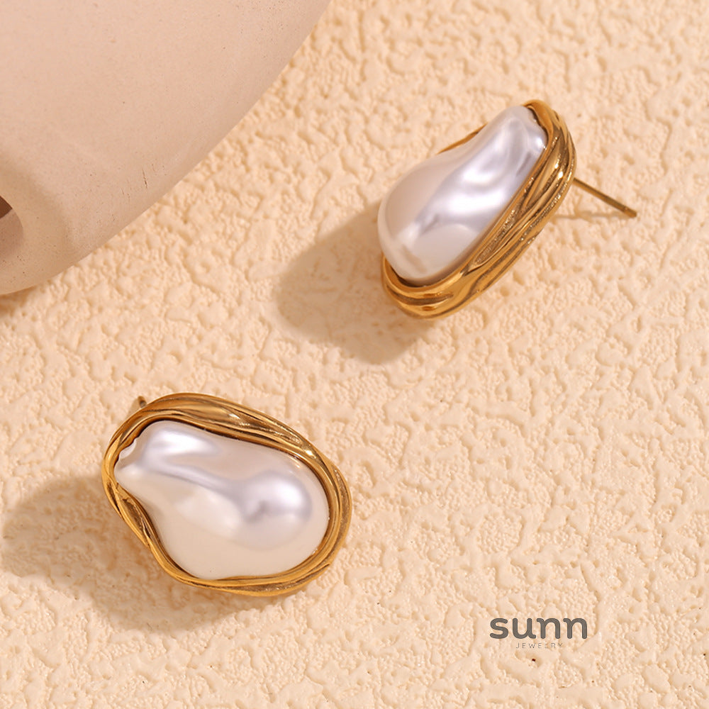 Hawa Baroque Pearl Necklace & Earrings [DZ8RPXZ5]