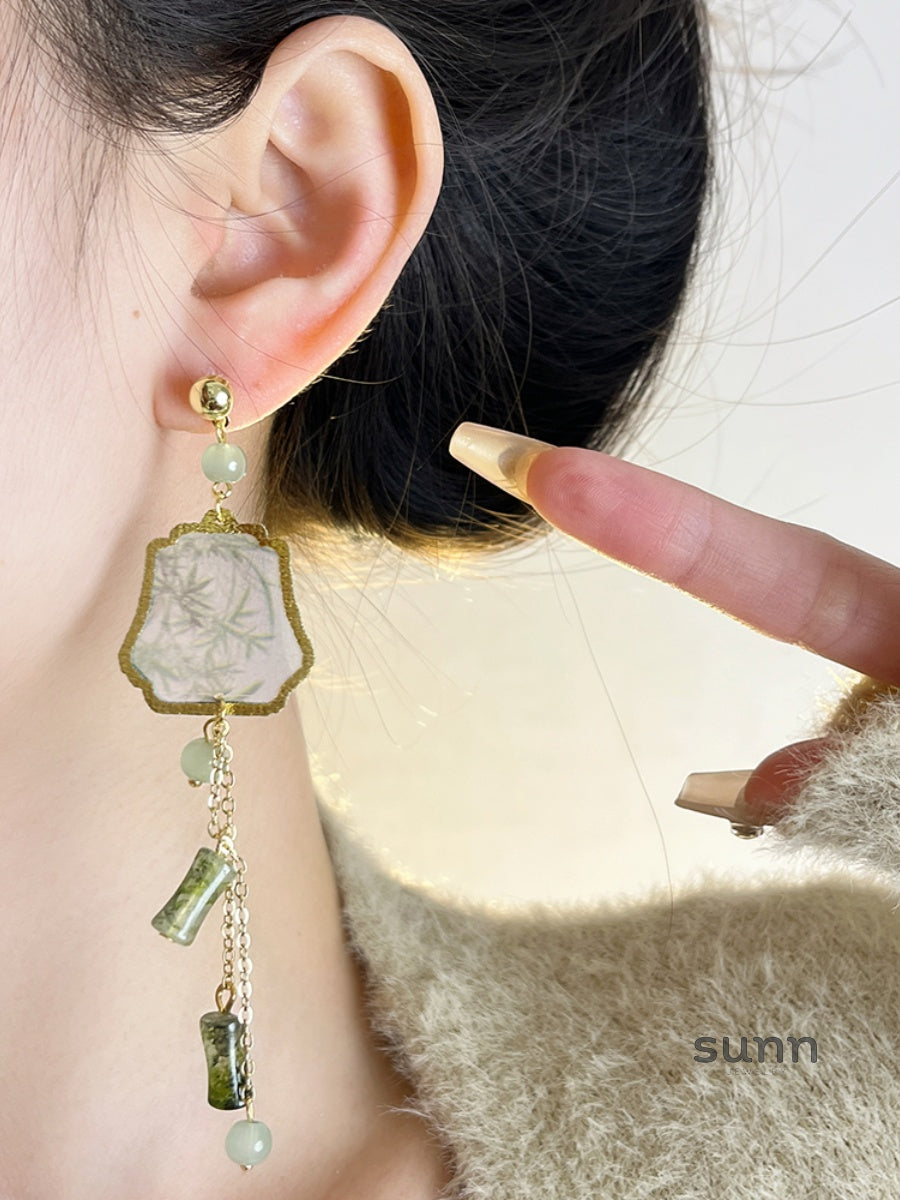 Hayes Chinoiserie Tassel Earrings [WG3NIS9Z]