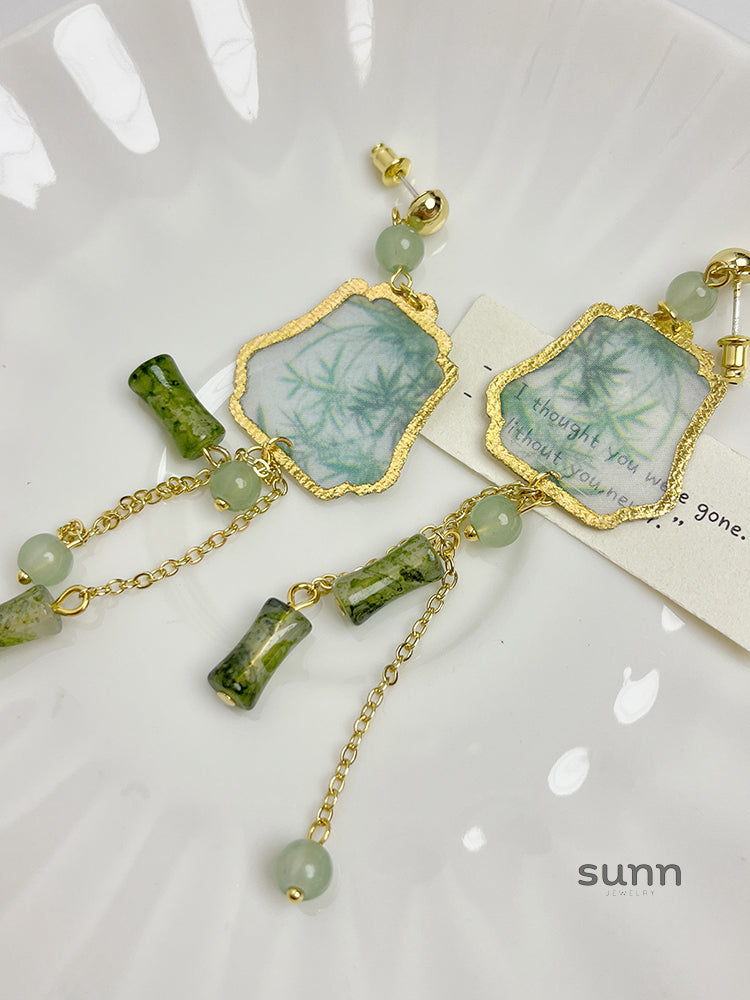 Hayes Chinoiserie Tassel Earrings [MNBXI9G1]