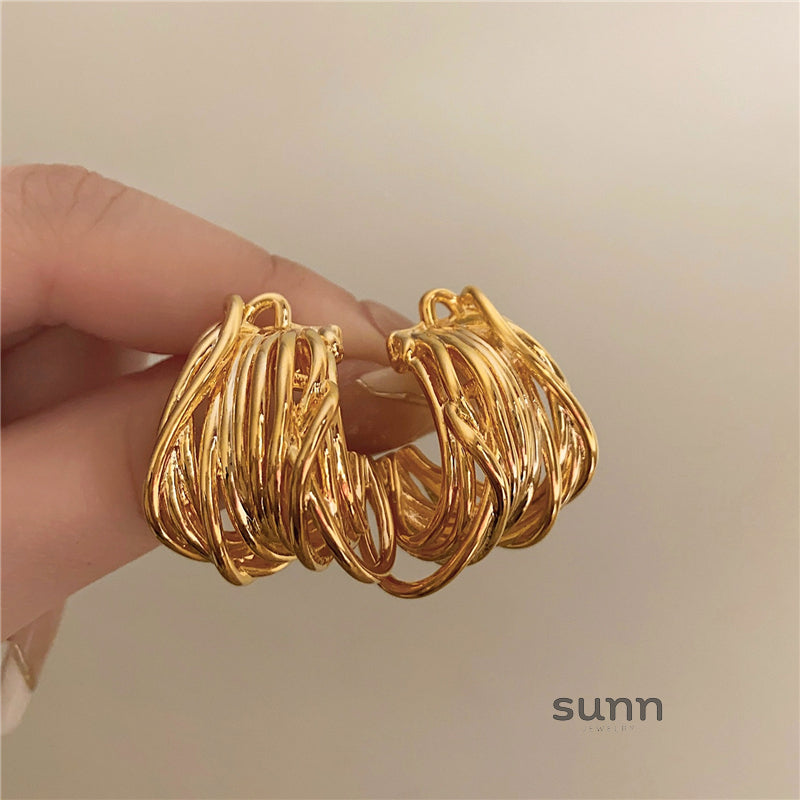 Haylen Sculptural Metal Drop Earrings [6TGTM7YK]