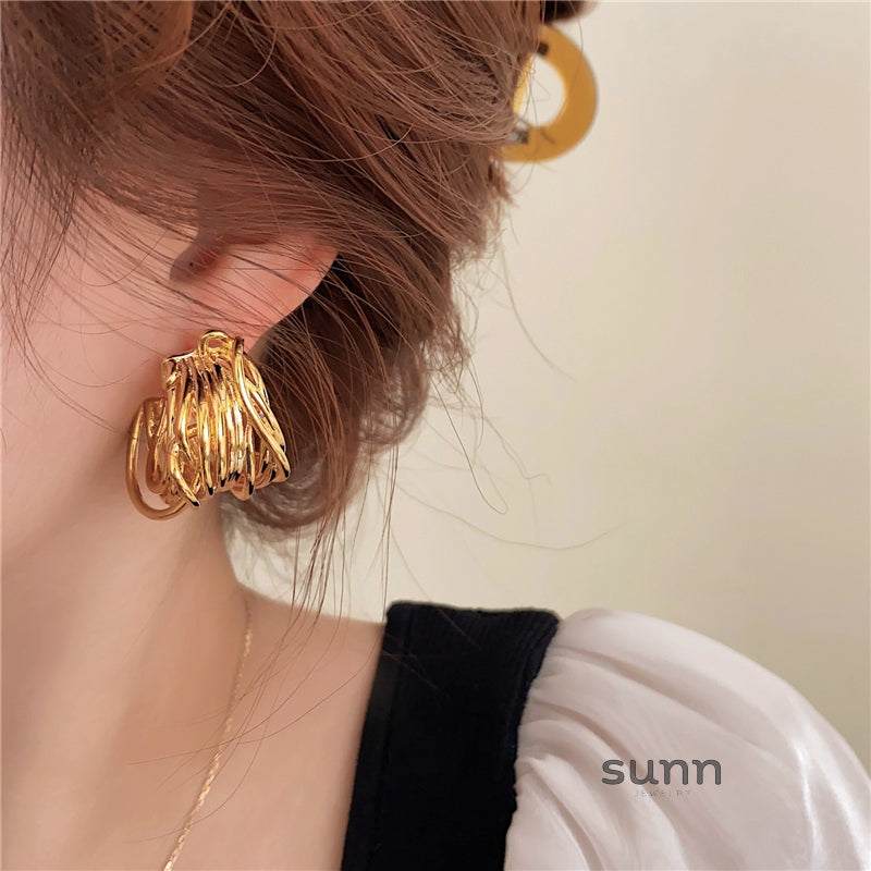 Haylen Sculptural Metal Drop Earrings [VC9G1258]