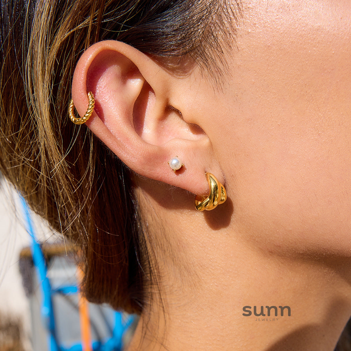 Haylie Sculpted Pearl Hoops [VA4ZA8GE]