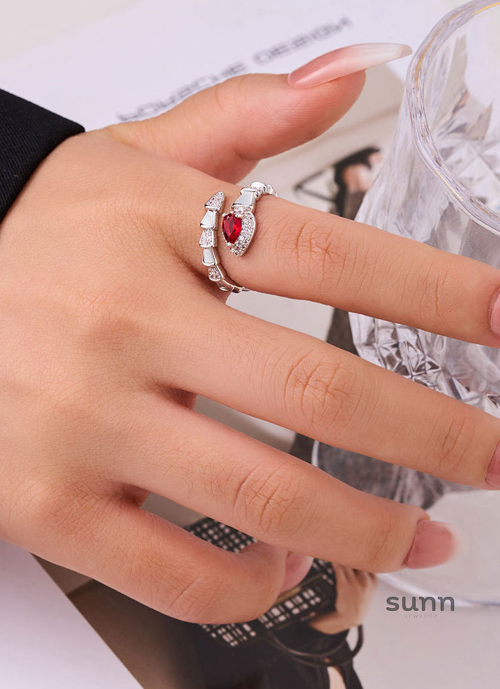 Haylie Serpent Micro-Inlay Ring [CKPDS4KB]