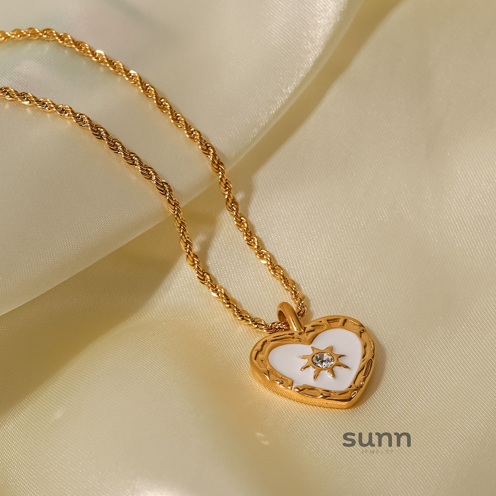 Haylie Zircon Heart Pendant [Z3EX6YMU]