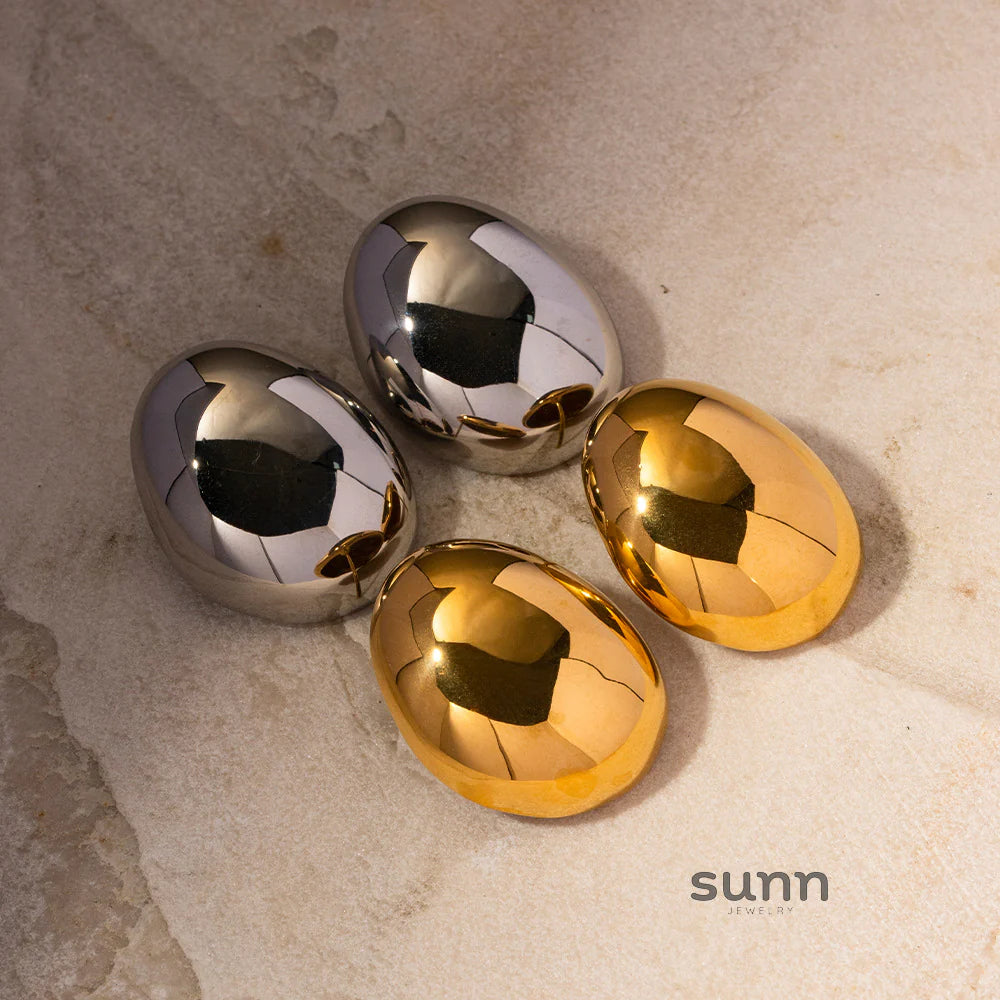 Hayzlee Gold Dome Studs