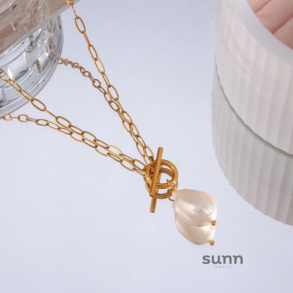 Hazel Baroque Pearl Paperclip Necklace [PVELJOGJ]