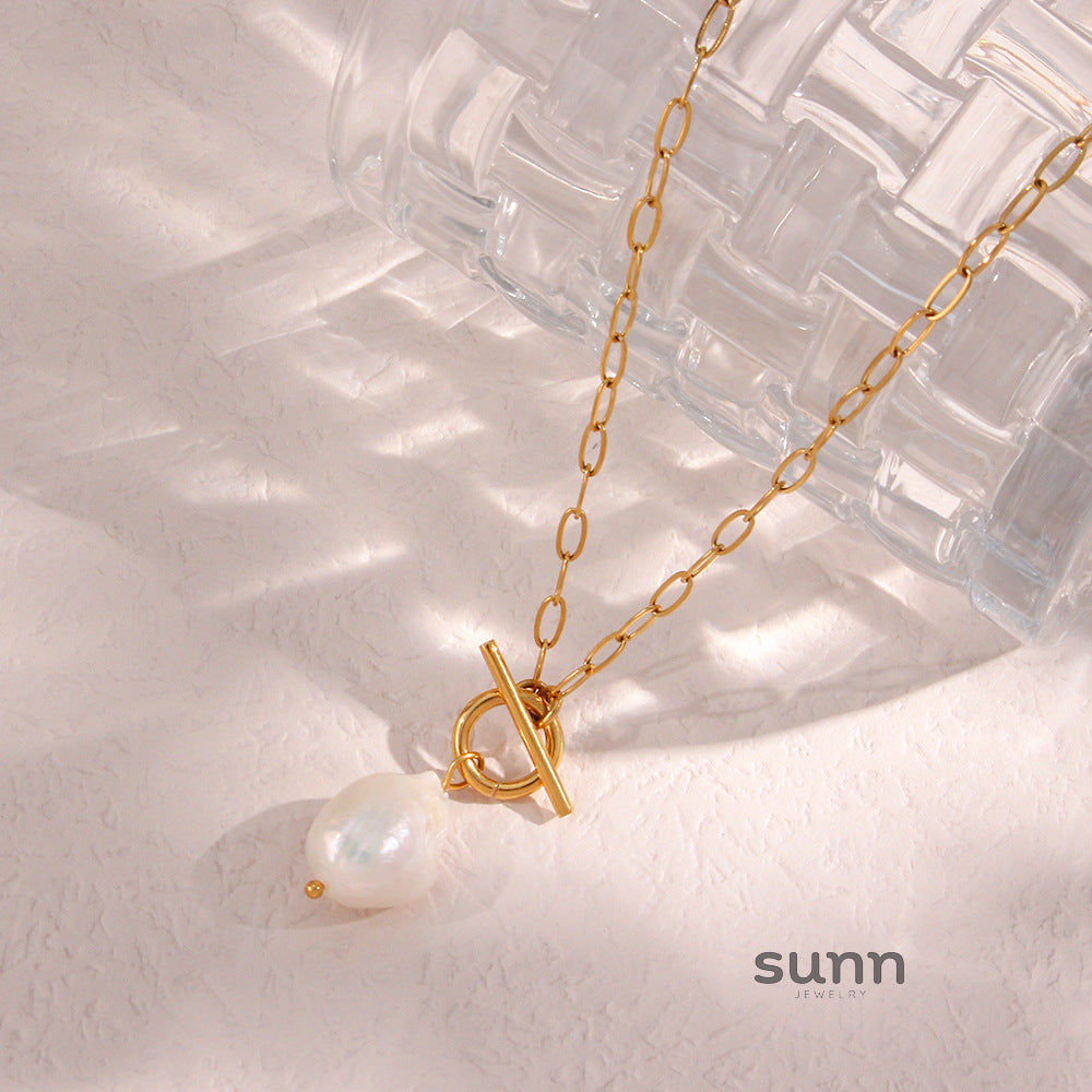 Hazel Baroque Pearl Paperclip Necklace [H0LFJD9L]