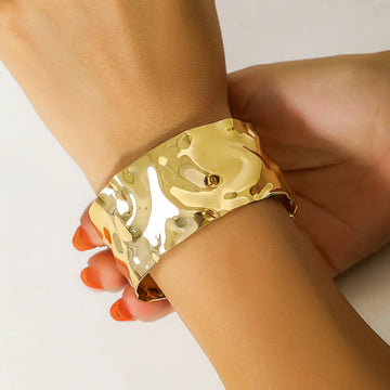 Hazyl Textured Cuff Bracelet