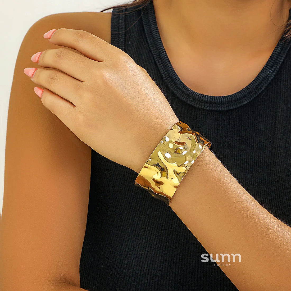 Hazyl Textured Cuff Bracelet