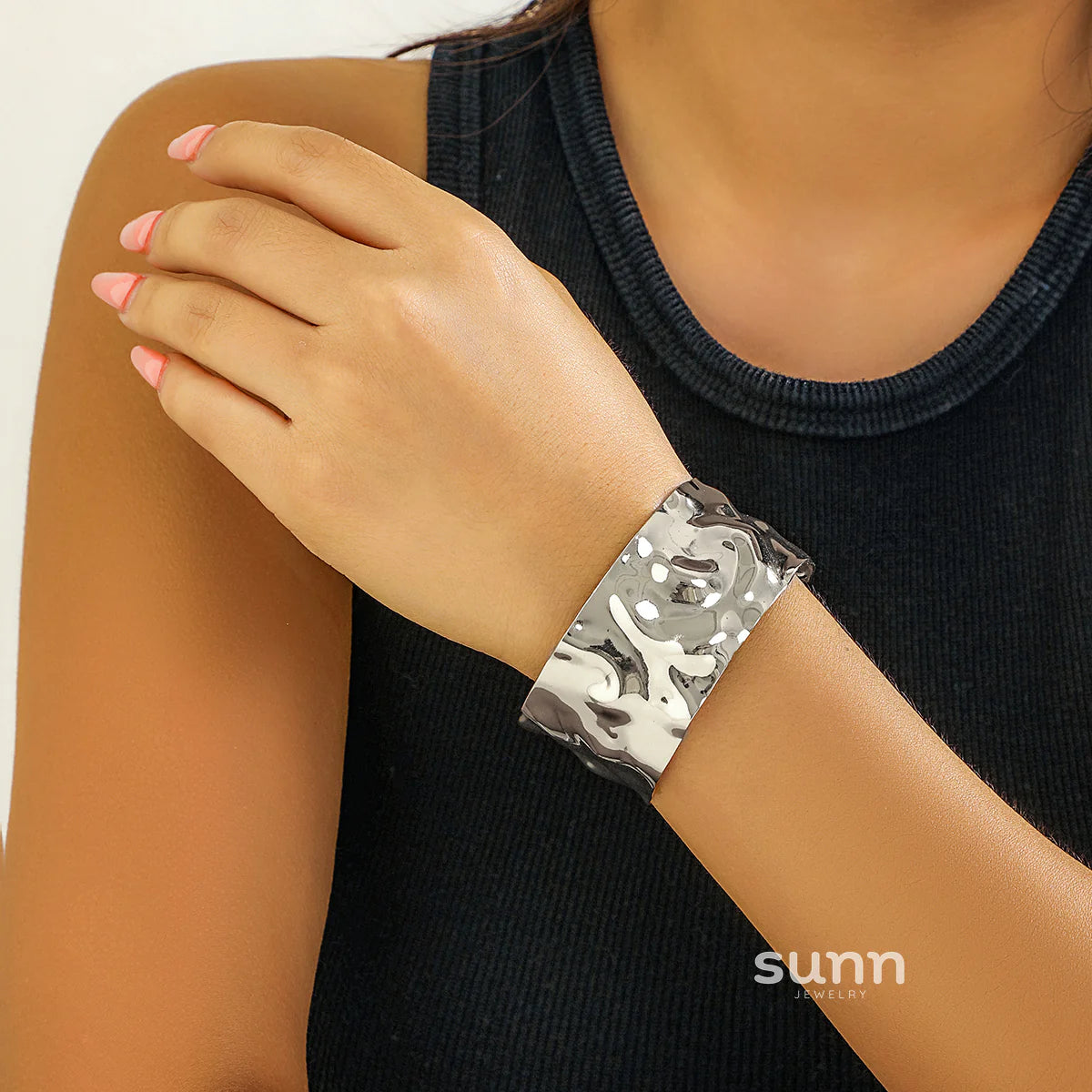 Hazyl Textured Cuff Bracelet