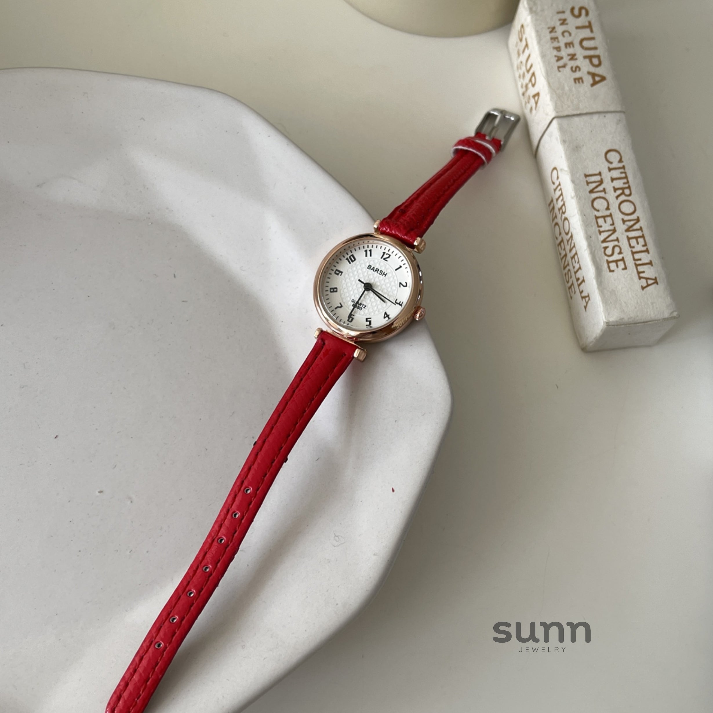Heidy Petite Round Watch [XDRG6VE0]