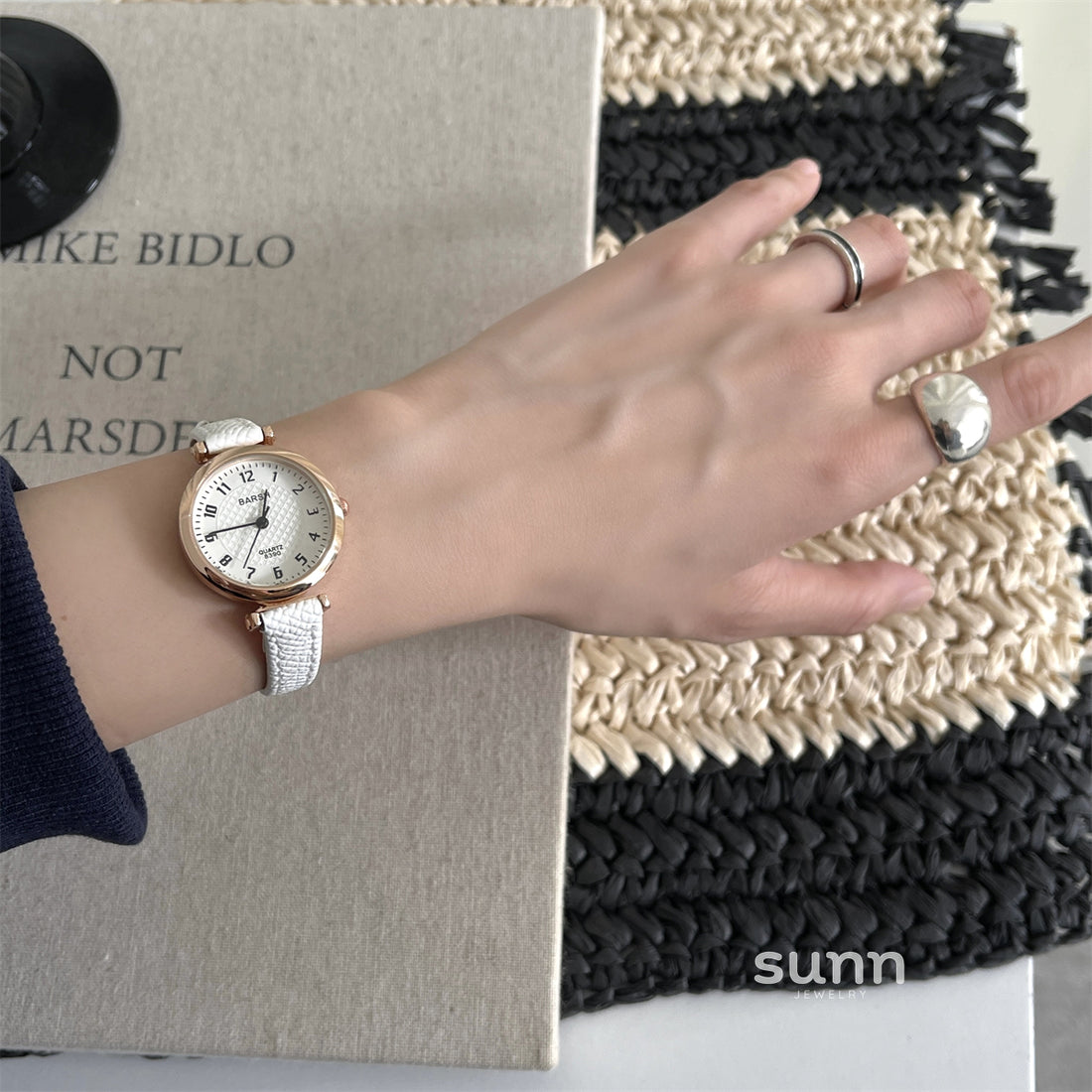 Heidy Petite Round Watch [DWC3SUUA]
