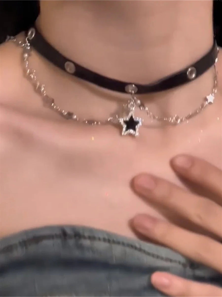 Heily Black Glitter Star Choker