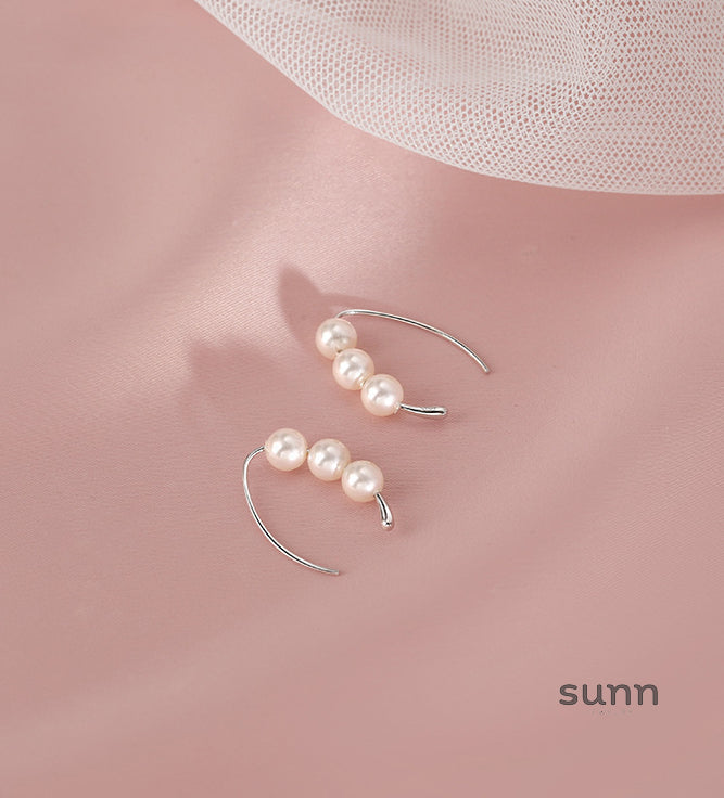 Helaina Fluid Hook Earrings [HB3ULJDX]
