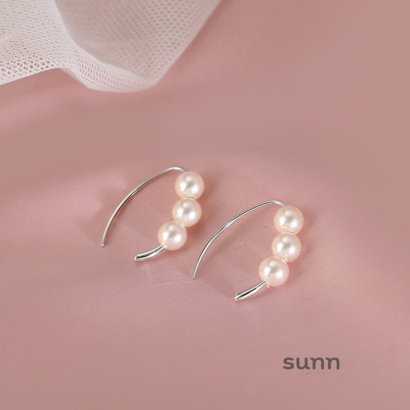 Helaina Fluid Hook Earrings [UHTNAZC0]