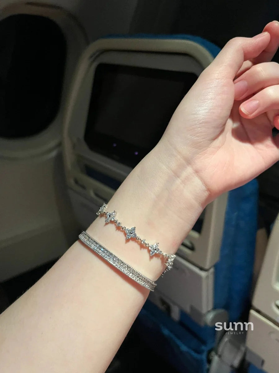 Henna Shimmering Clover Bracelet