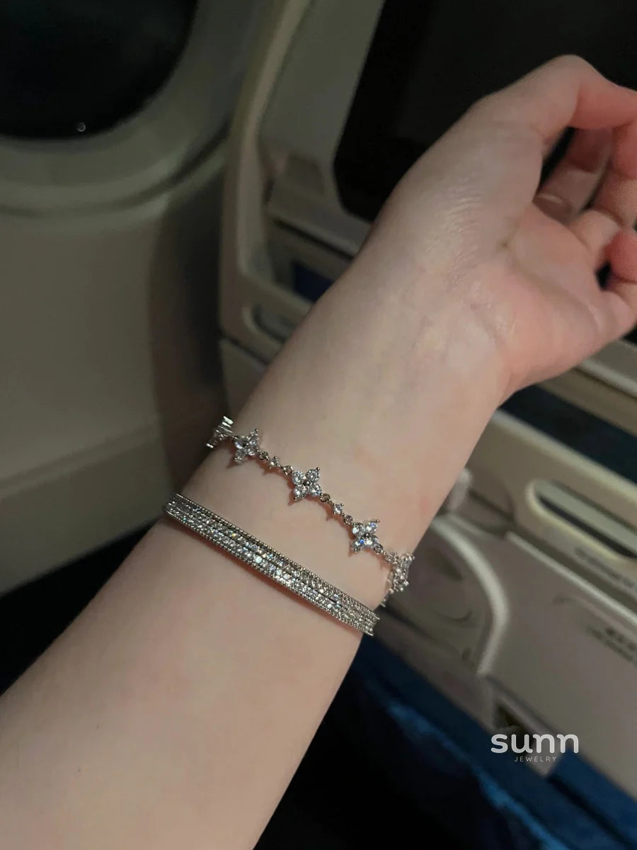 Henna Shimmering Clover Bracelet