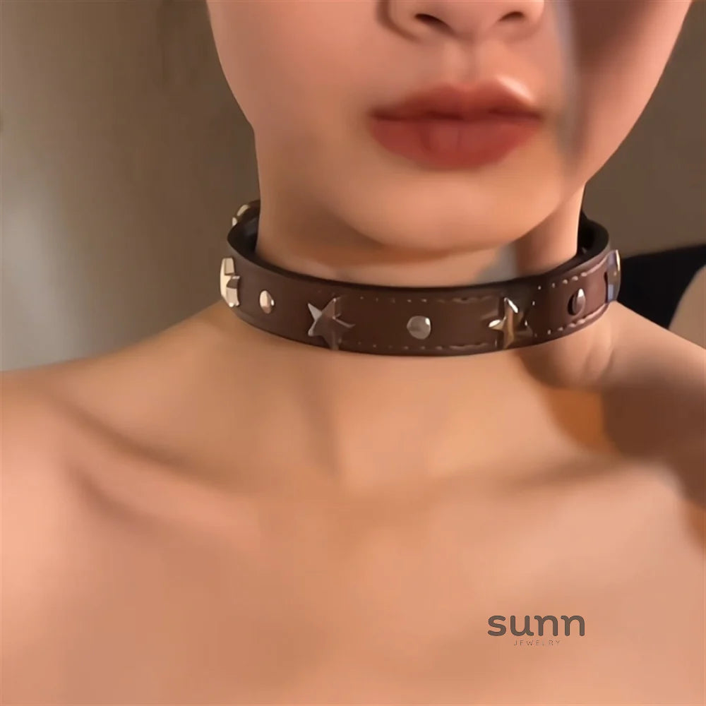 Hennessy Star Leather Choker