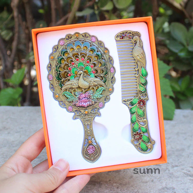Hillary Vintage Mirror Set