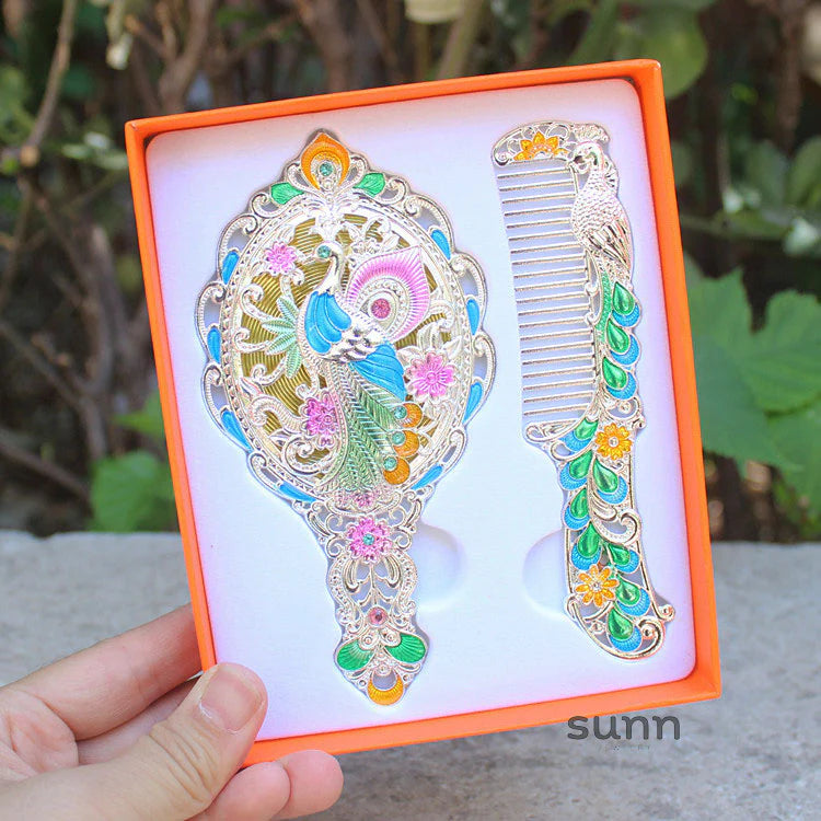 Hillary Vintage Mirror Set