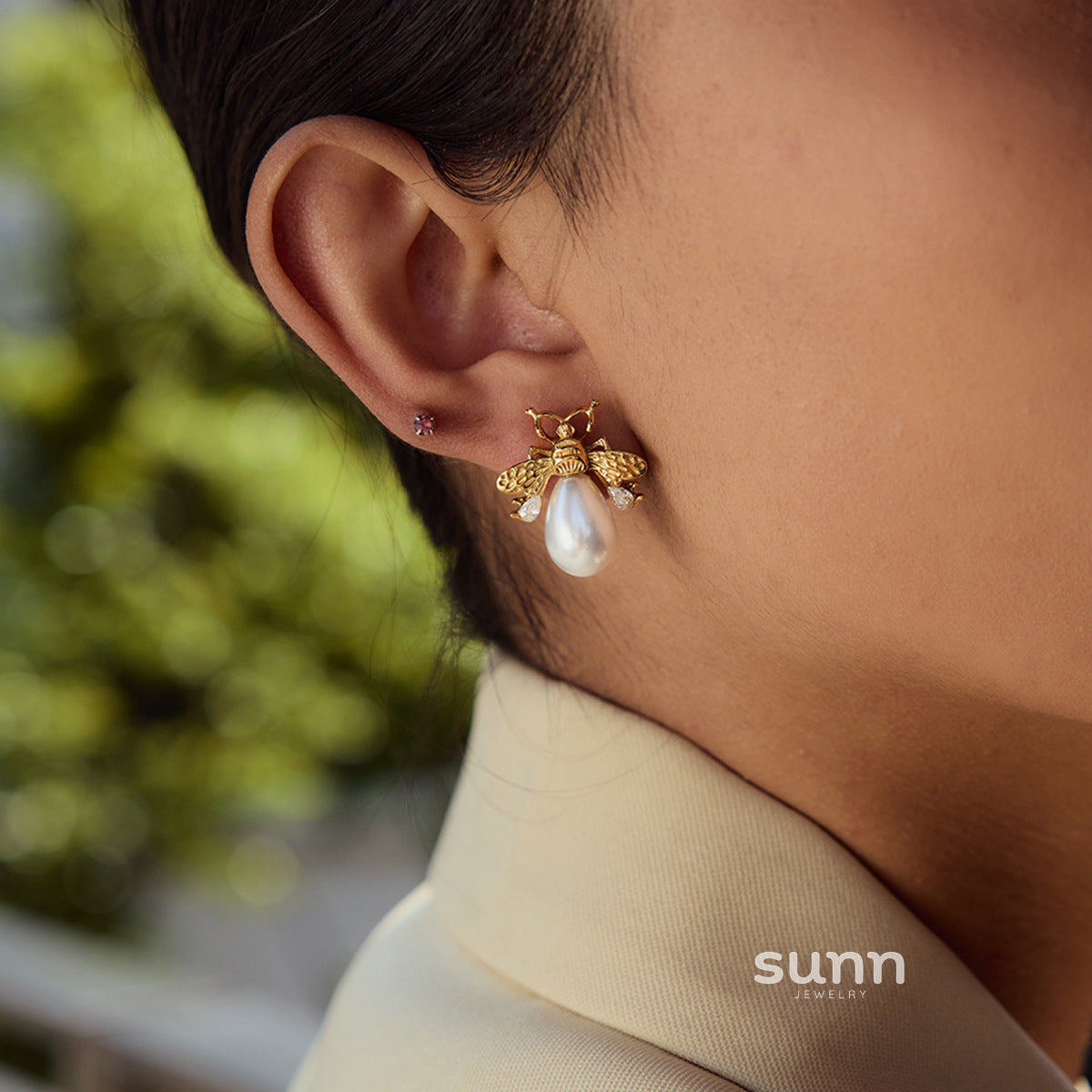 Honey Geometric Pearl Earrings [K5DMNYKD]