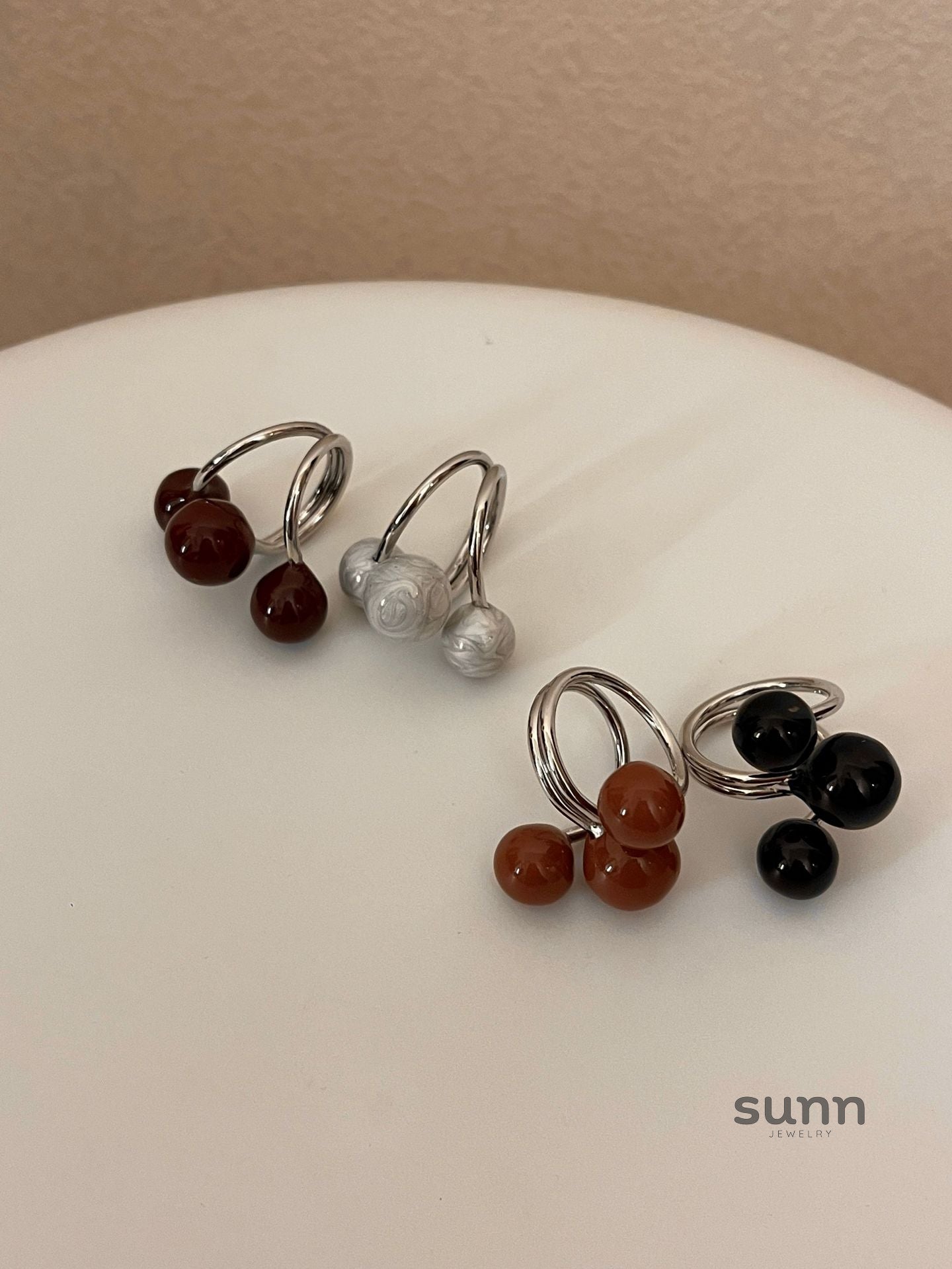 Honey Glazed Drop Ring [DY8Z5EDG]