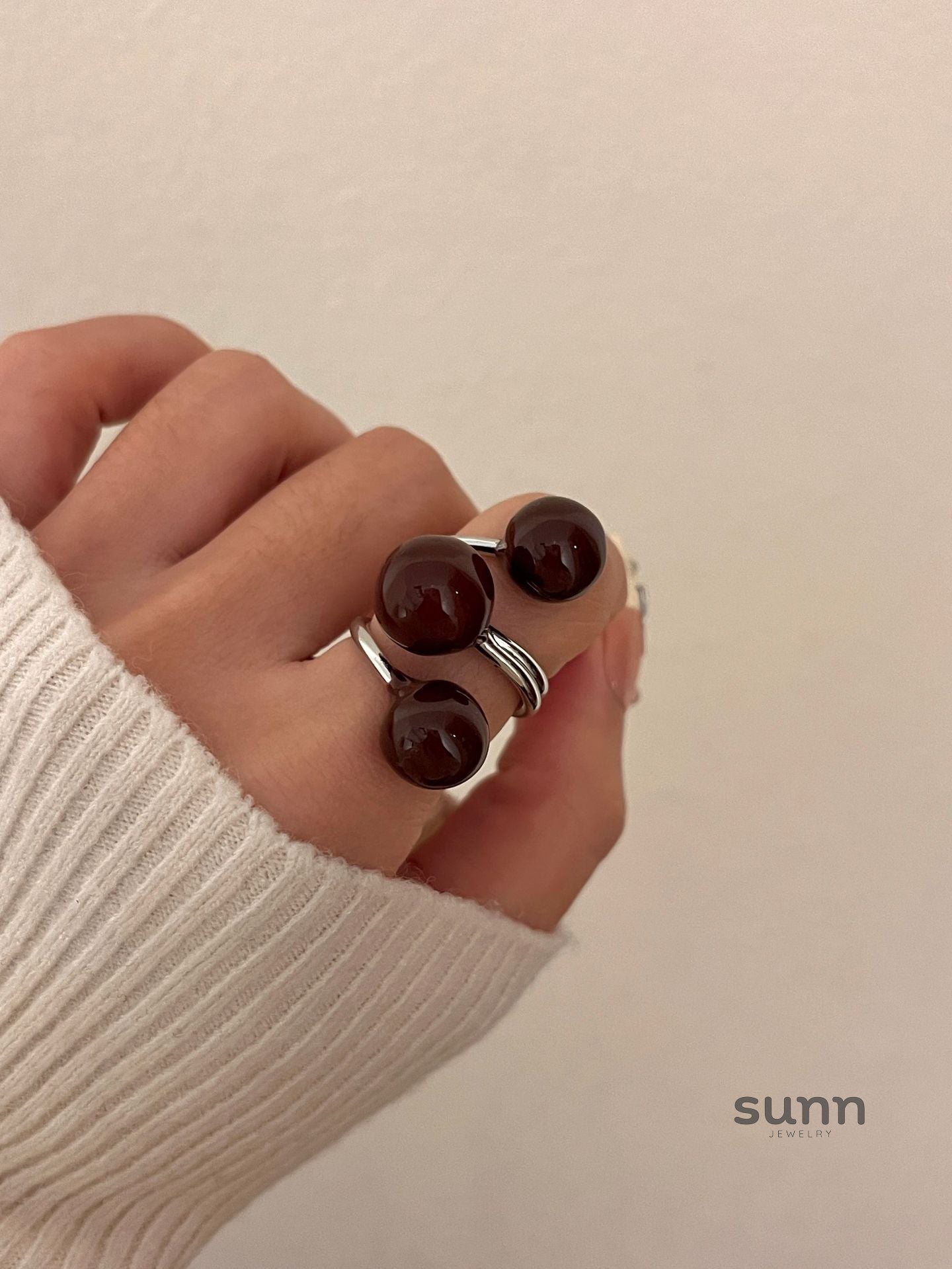 Honey Glazed Drop Ring [EE9GP6AE]