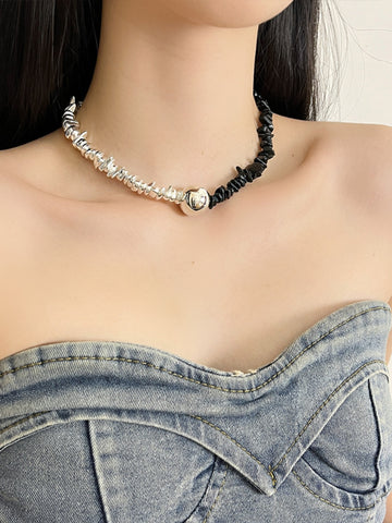 Honor Asymmetric Sphere Choker [0X49COOT]