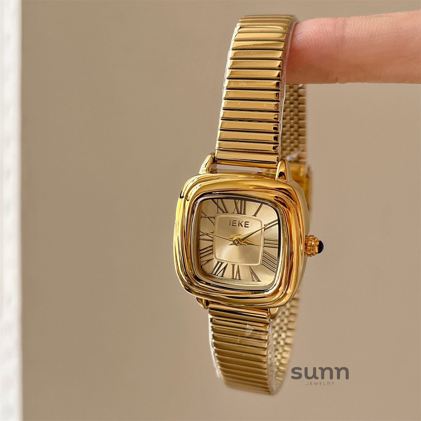 Hudsyn Retro Roman Square Watch [C0JO7OYF]