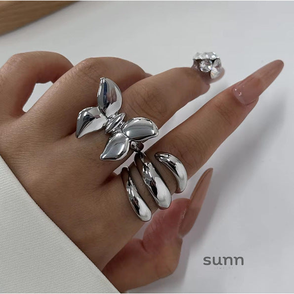 Huntley Butterfly Titanium Ring [GNGNFZ30]