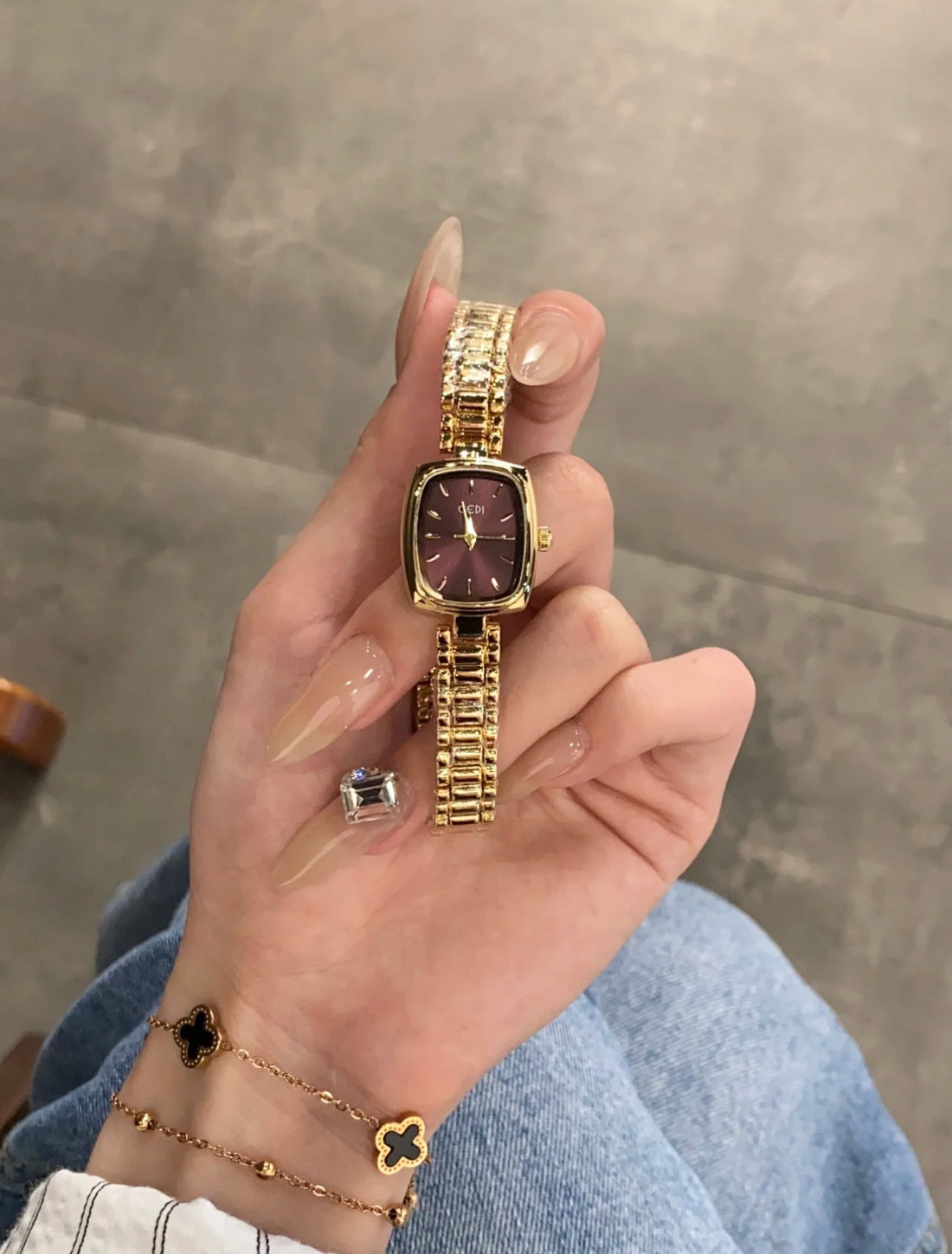 Idy Aurora Retro Quartz Watch [4W5PGDI9]