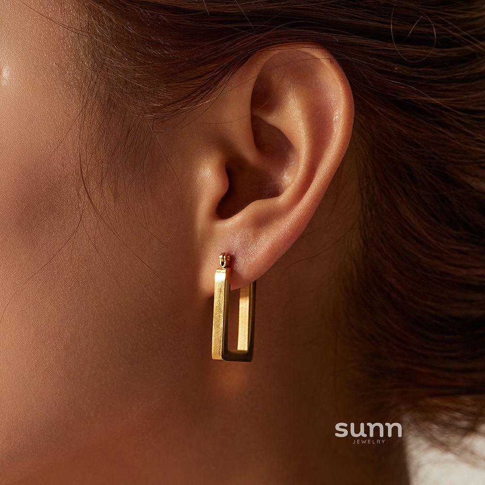 Ifeoluwa Croissant Hoop Earrings [VTAMQJLL]