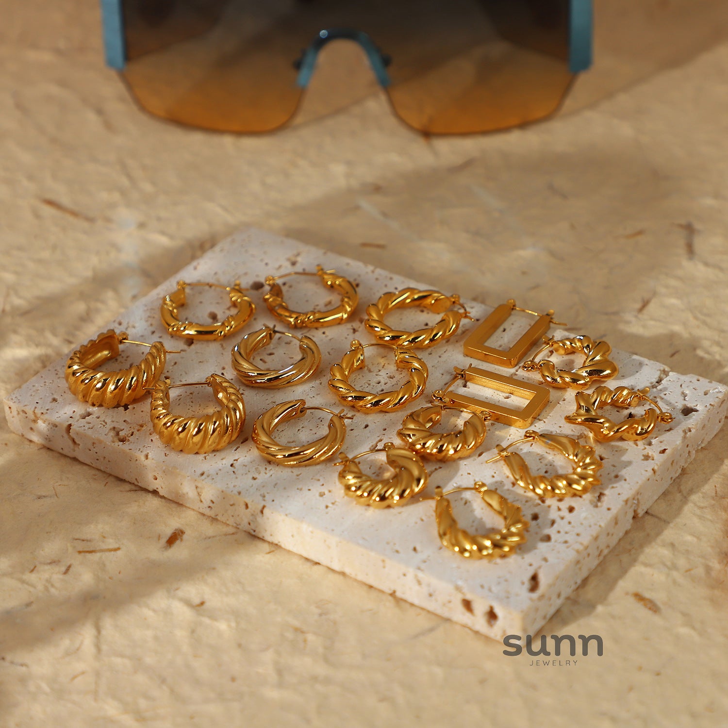 Ifeoluwa Croissant Hoop Earrings [A23WUI2K]