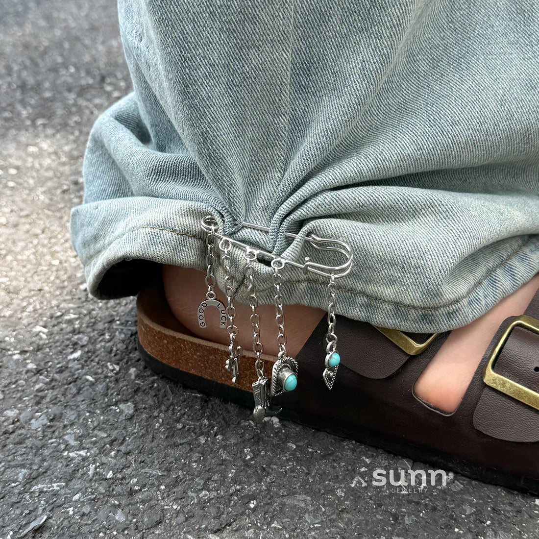 Ifeoluwa Cross Chain Leg Jewelry