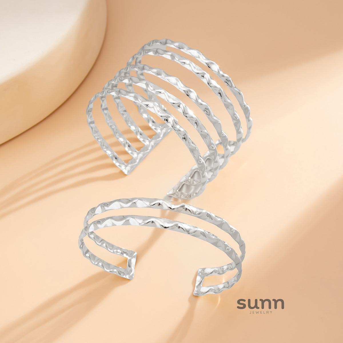 Ifrah Wave Cuff & Ring Set [EZP5I15X]