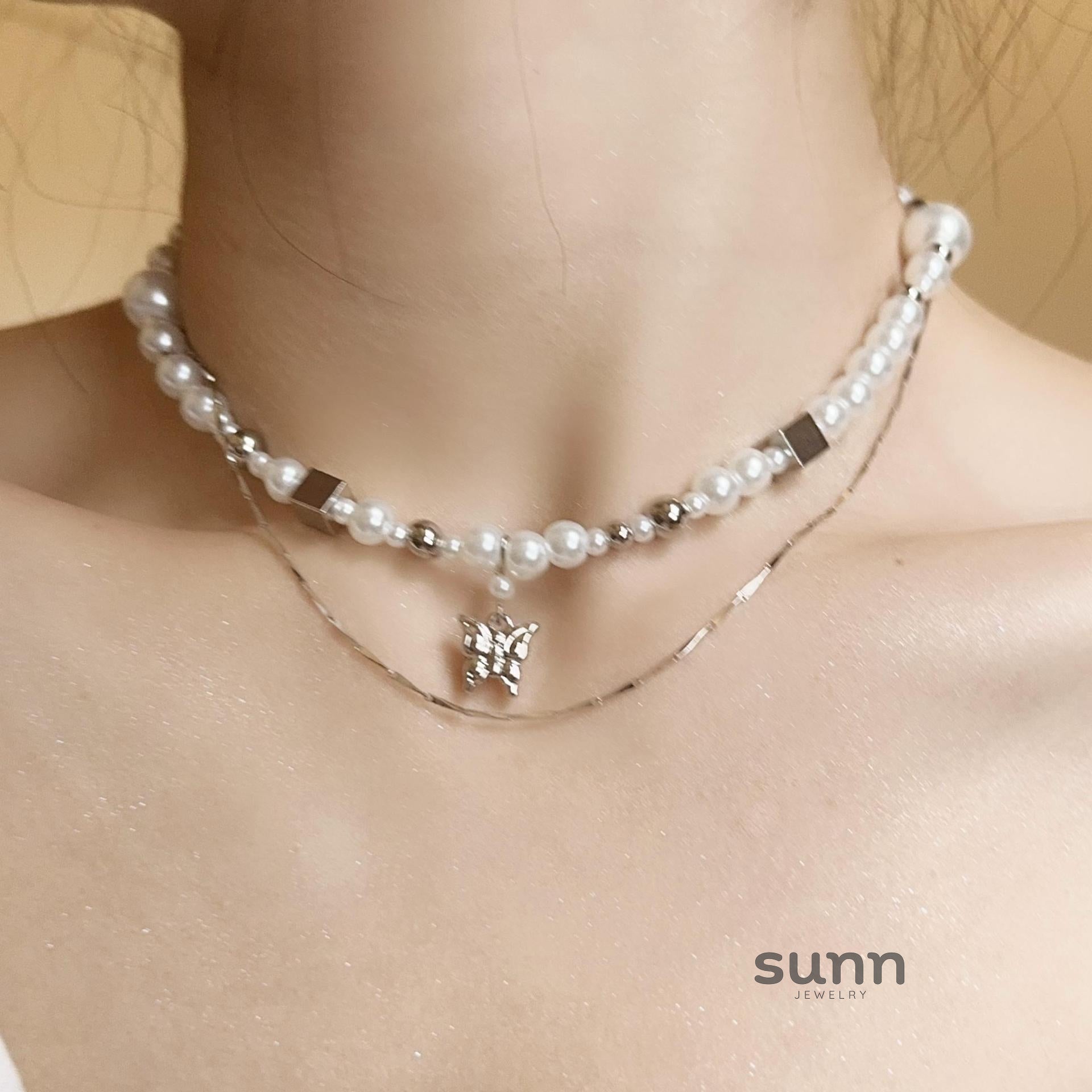 Ilhan Pearl Butterfly Necklace [G4W7GVPV]