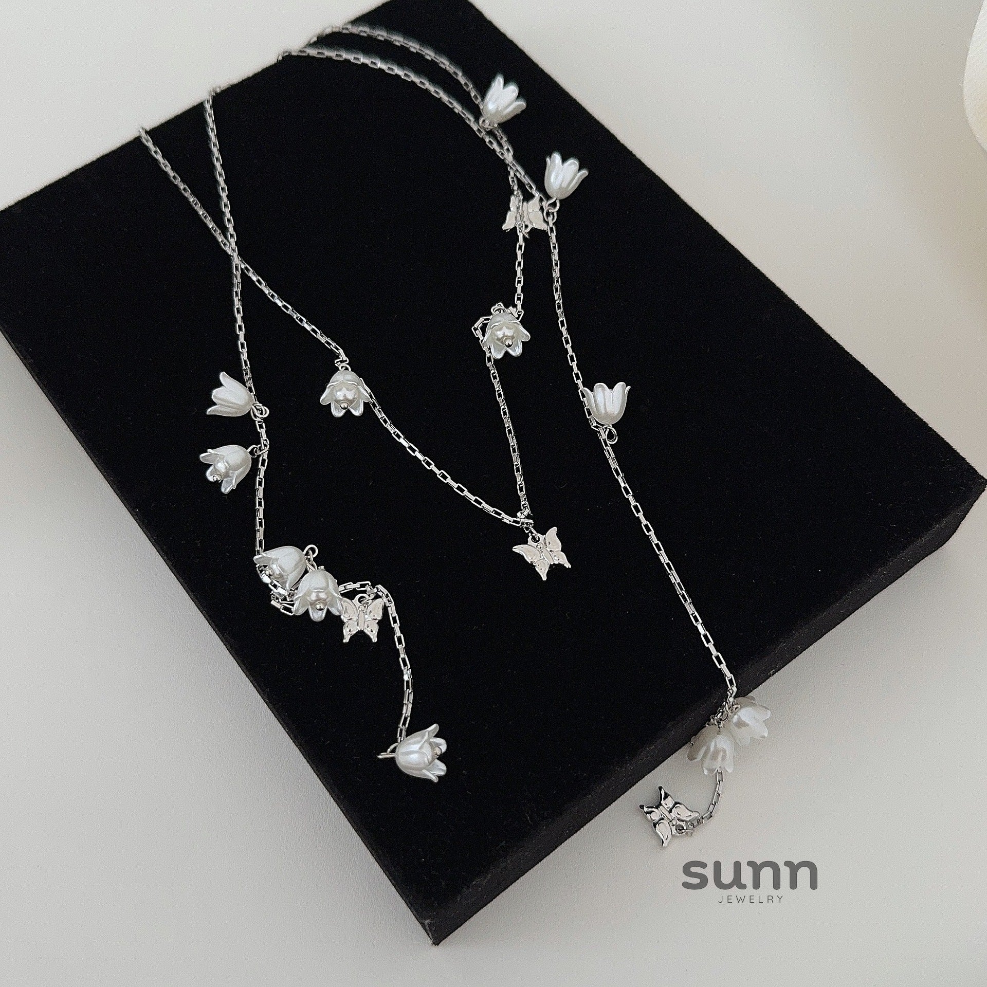 Ilhan Pearl Butterfly Necklace [SX4567AC]