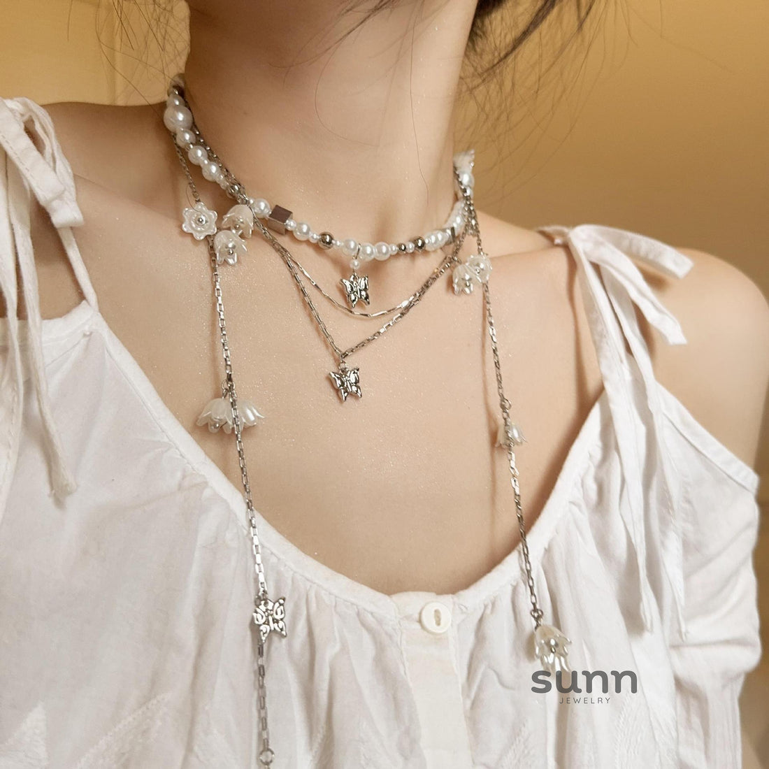 Ilhan Pearl Butterfly Necklace [ODK0Q7MT]