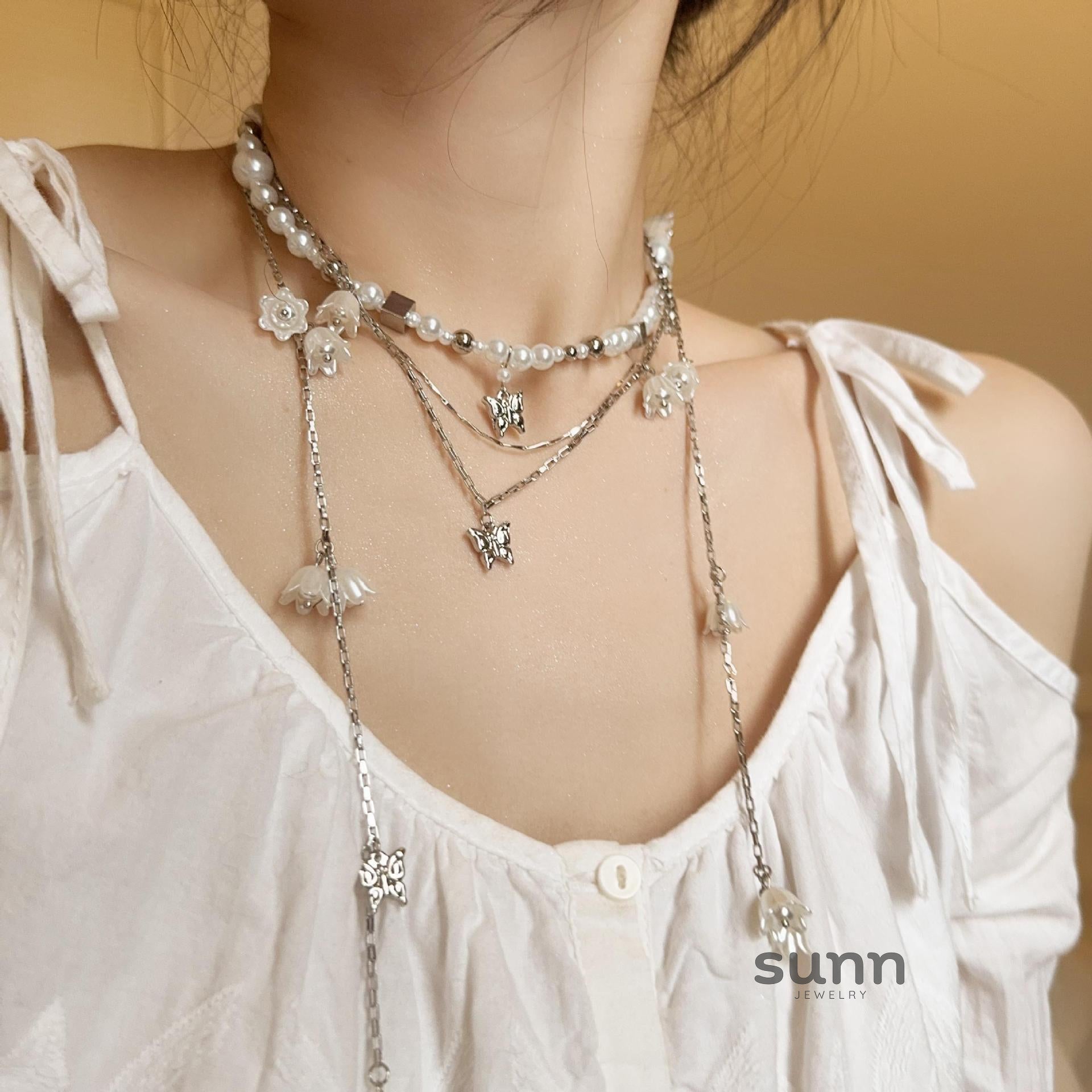 Ilhan Pearl Butterfly Necklace [HDSVVPGX]