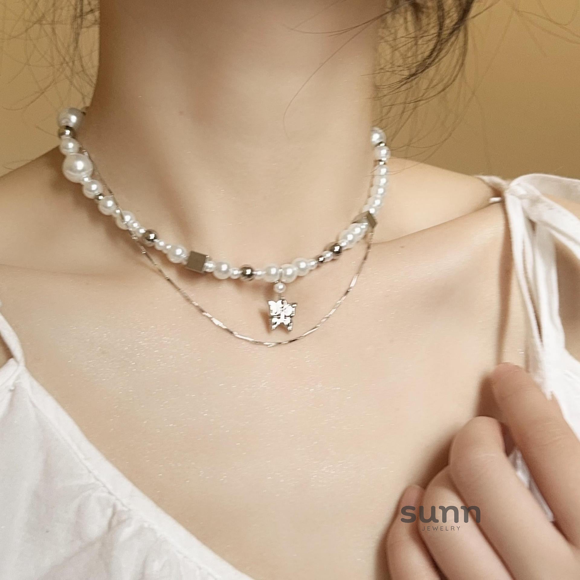 Ilhan Pearl Butterfly Necklace [4Z63YZ9W]