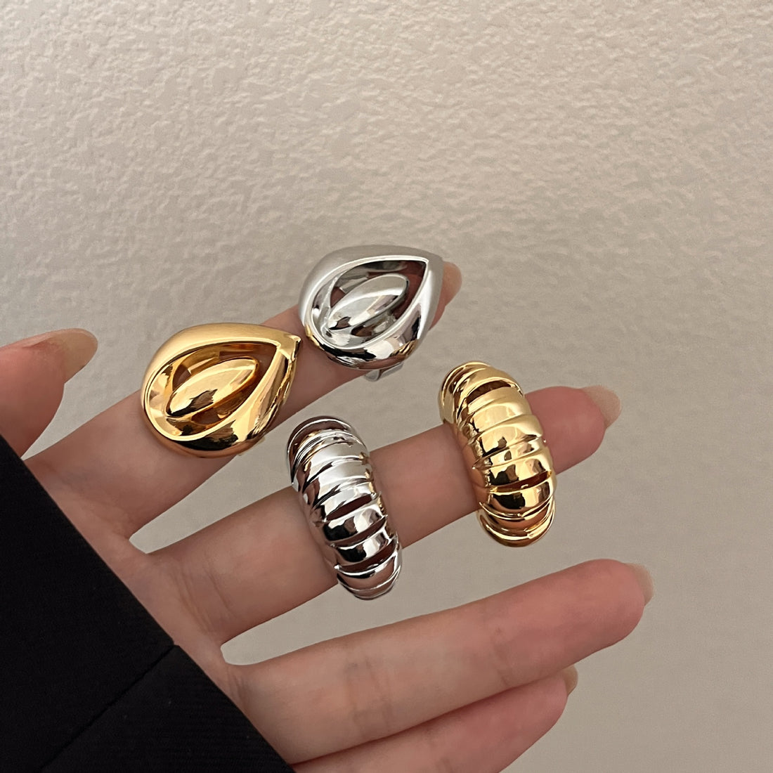 Illiana Croissant Bud Ring [OIXAAO4G]