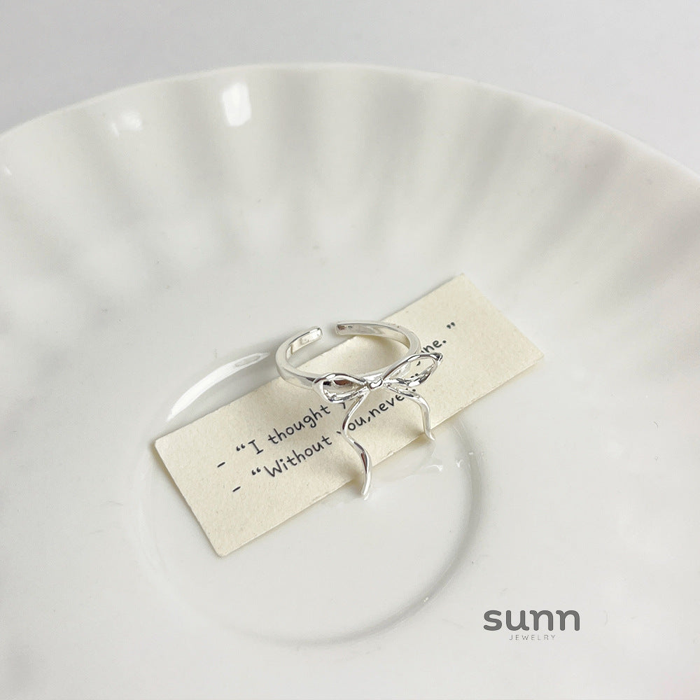 Illyana Ribbon Bow Ring [11G5TN17]