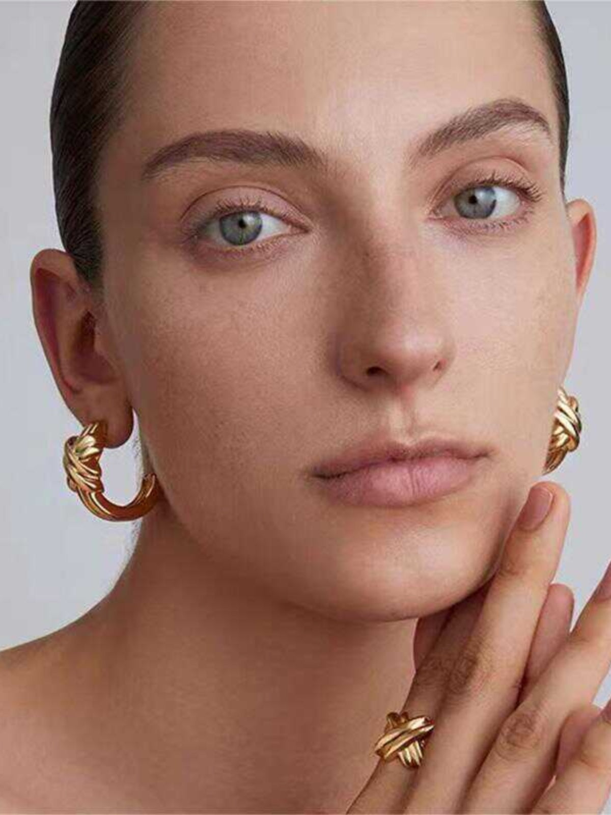 Ily Elegant Intertwined Hoops