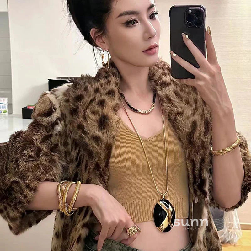 Ilyana Vintage Triple Coil Bracelet