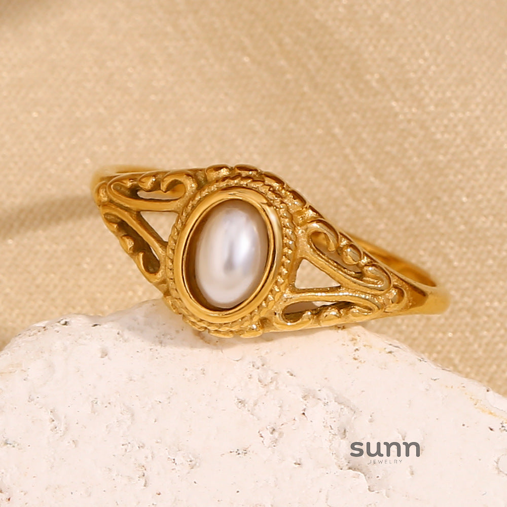 Imaan Pearl Flower Ring [CP5OPJ5A]