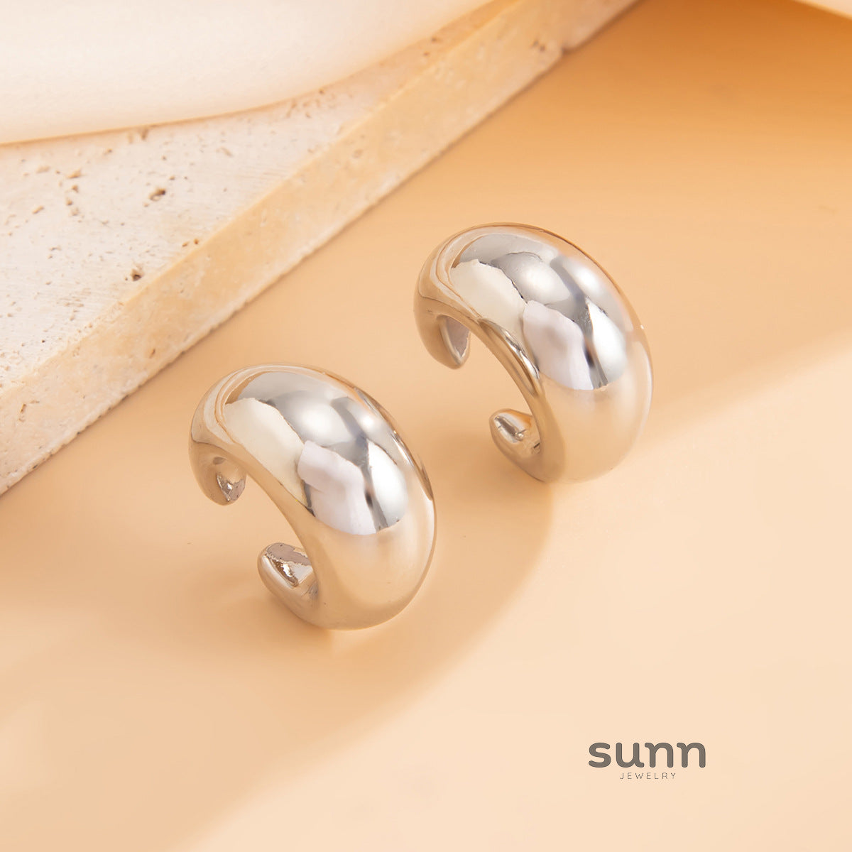 Imara Irregular Geometric Stud Earrings [RCC3H6XU]