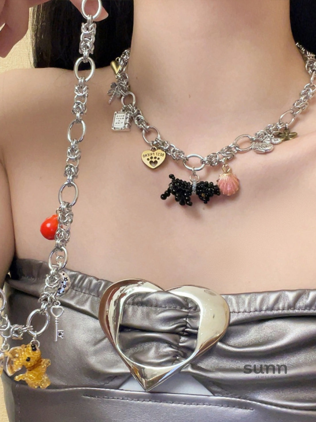 Imogen Puppy Charm Necklace [XEKR1PLV]